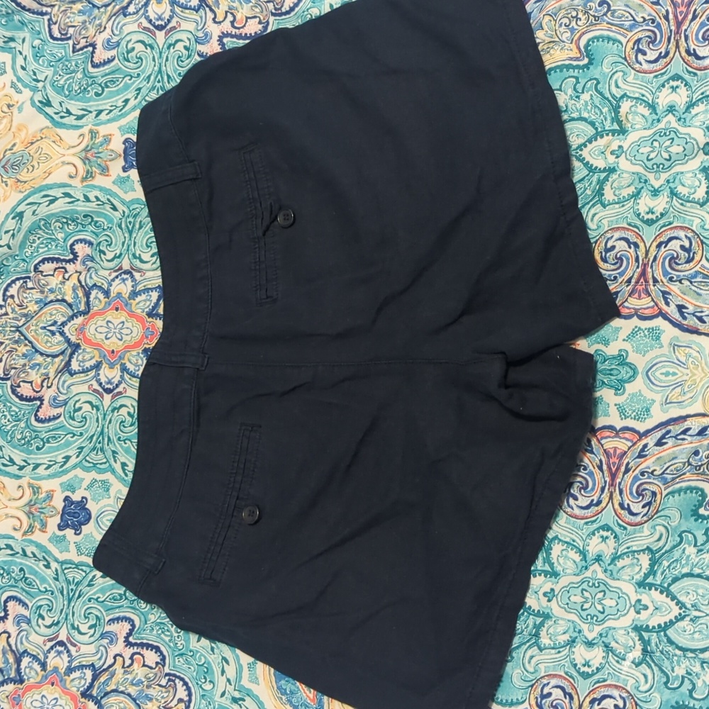 Shorts - Picture 3 of 3